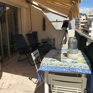 Beautiful 28m2 With Balcony , Cannes Francia