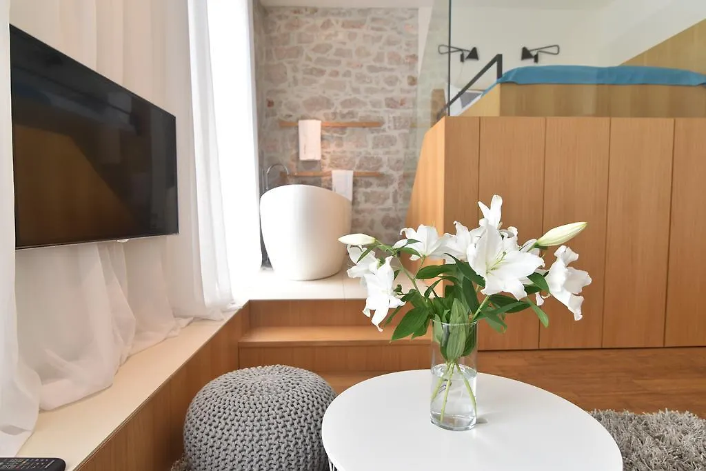The Bridge Luxury Apartments Zadar 0*,